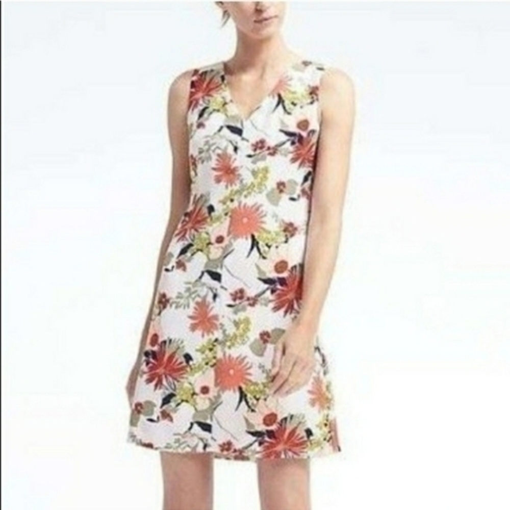 💥NWT💥 BANANA REPUBLIC FLORAL DRESS SZ S 6